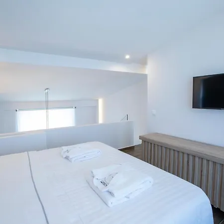 Mylos Ridge - Perseus